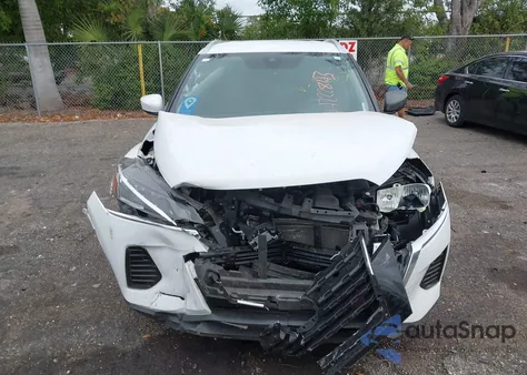 2023 Nissan Kicks Sv Xtronic Cvt z USA, uszkodzony, nr VIN 3N1CP5CV4PL498667